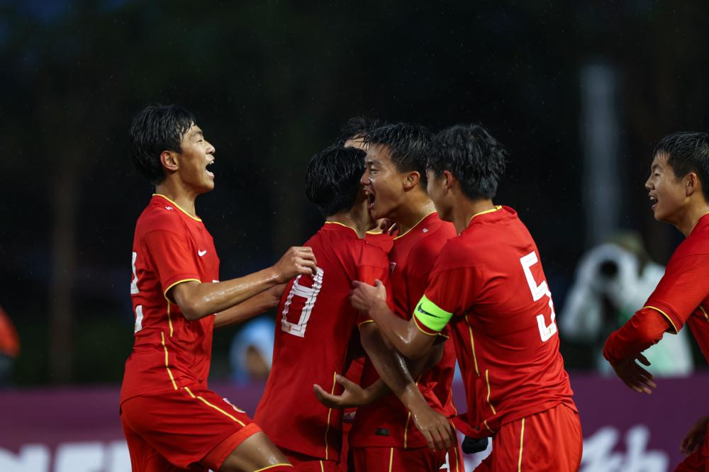 TA：曼联有B费1年选择续约条款，沙特、欧洲一些俱乐部关注他