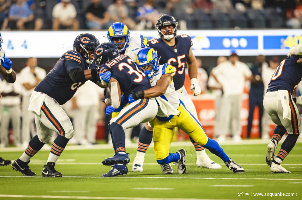 图片报：拜仁17岁小将吉布森因违反规定被送回母队翁特哈兴